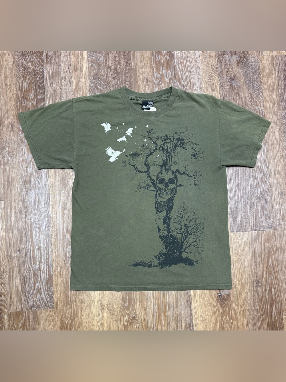 Hybrid & company Olive Graphic Skull-Tree Short Sleeve Tee